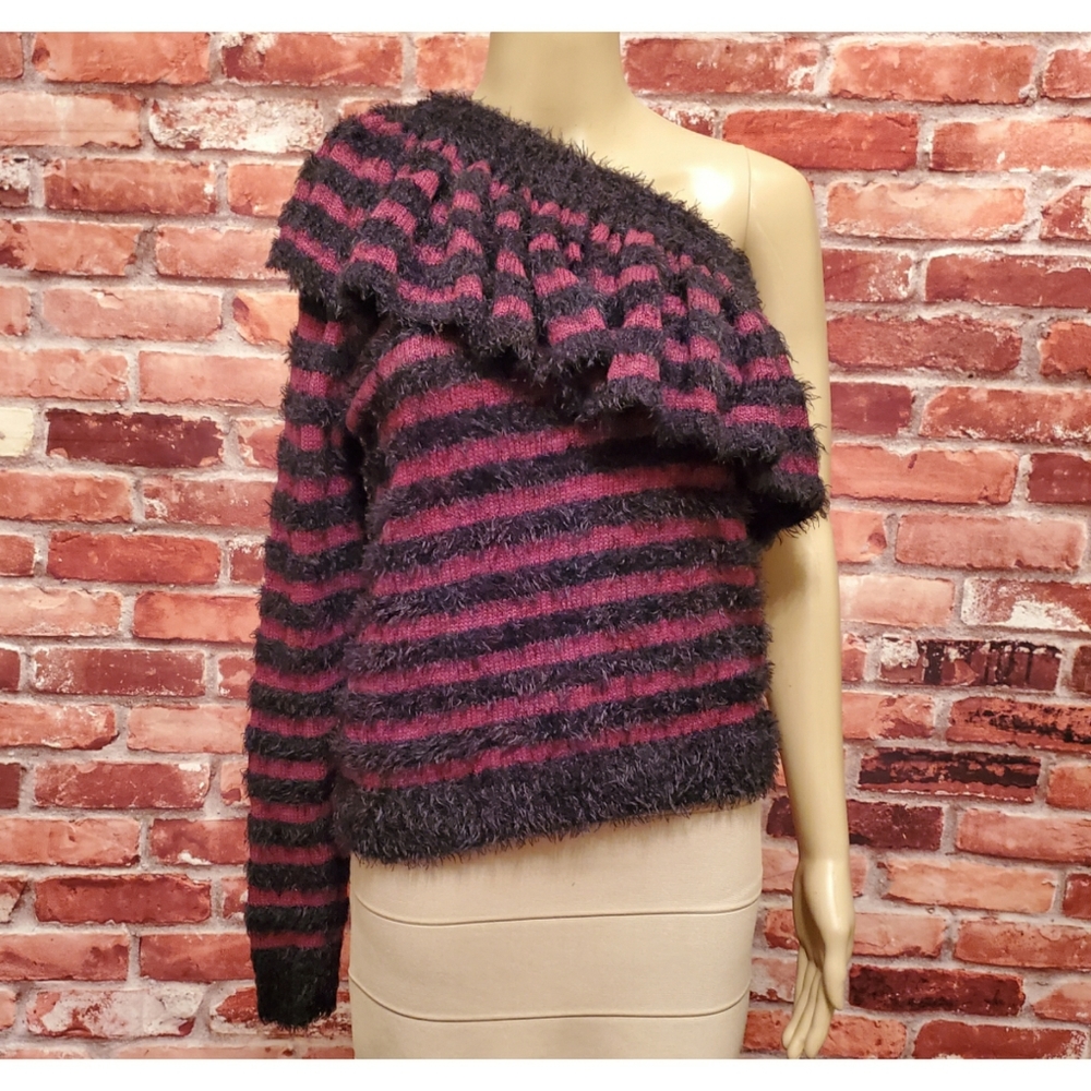 Wayf Ruffled One Shoulder Sweater S NWT - Picture 2 of 4